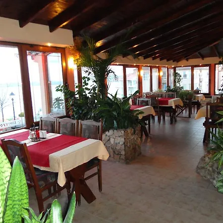 къща за гости боруна