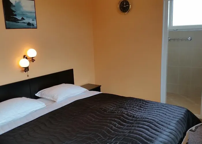 Boruna בית הארחה 3*